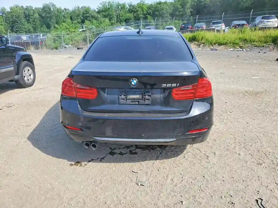 WBA3A5G55CNP18012 2012 BMW 3 SERIES-5