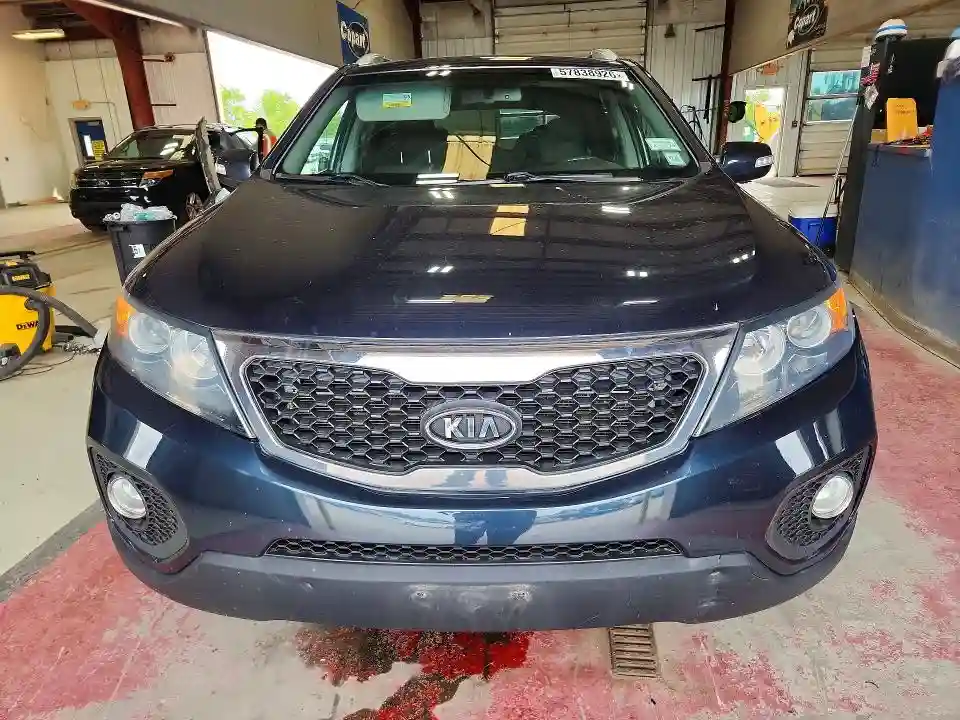 5XYKT3A69DG359707 2013 KIA SORENTO-4