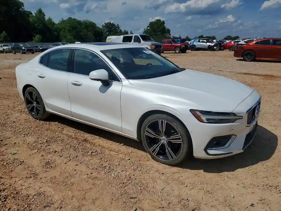 7JRL12FLXNG165397 2022 VOLVO S60-3