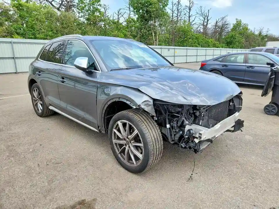 WA1A4AFY6N2107605 2022 AUDI SQ5-3