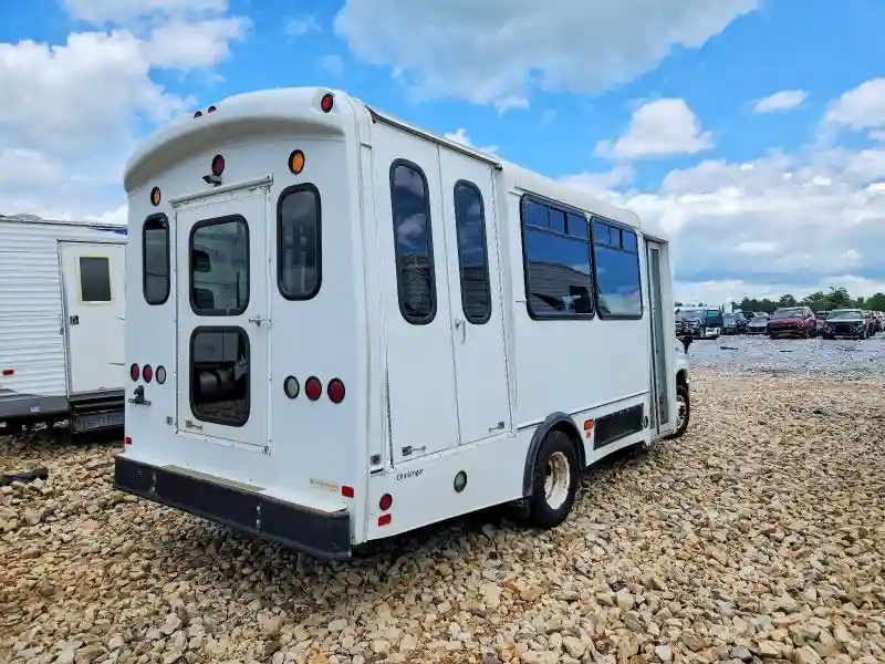 1FDFE4FS2HDC13978 2017 FORD ECONOLINE-3