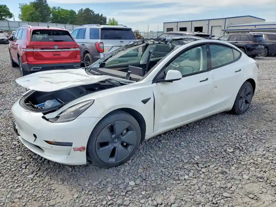 5YJ3E1EB1NF211991 2022 TESLA MODEL 3-0