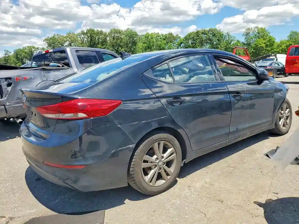 5NPD84LF2JH222397 2018 HYUNDAI ELANTRA VA-2