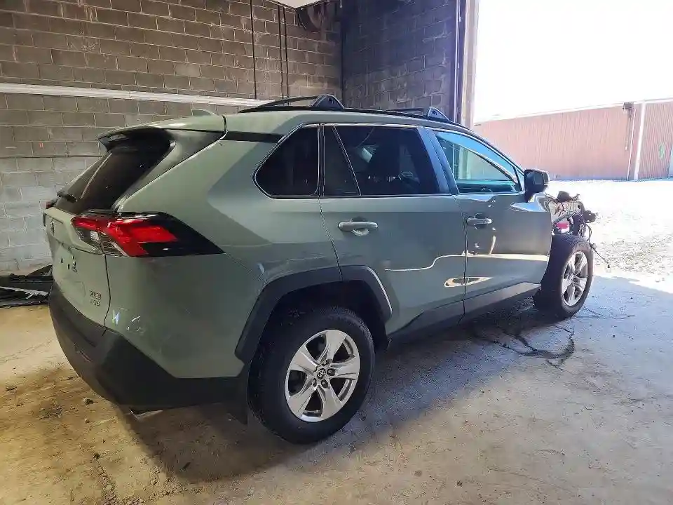 2T3P1RFV6MW226905 2021 TOYOTA RAV4-2