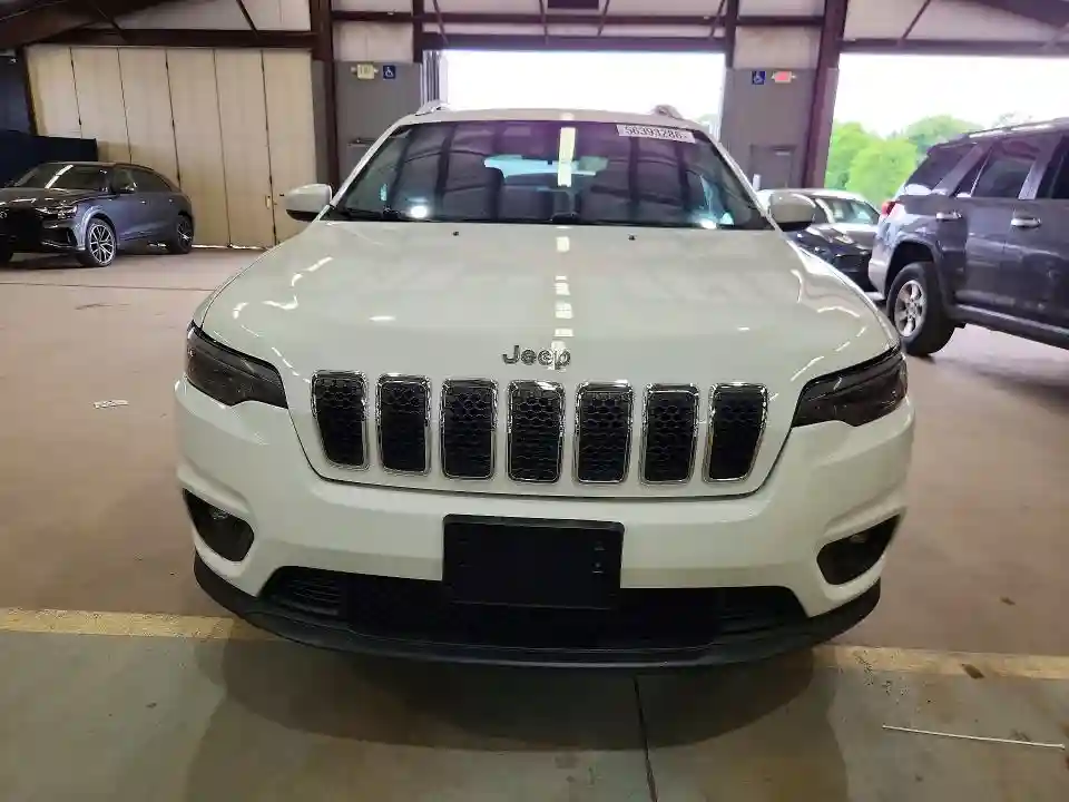 1C4PJMCB7KD136914 2019 JEEP GRAND CHEROKEE-4