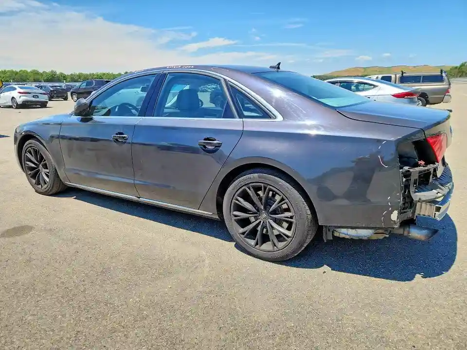 WAUAVAFD0CN037530 2012 AUDI A8-1