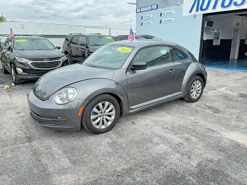 3VWFP7AT7EM621339 2014 VOLKSWAGEN BEETLE-1