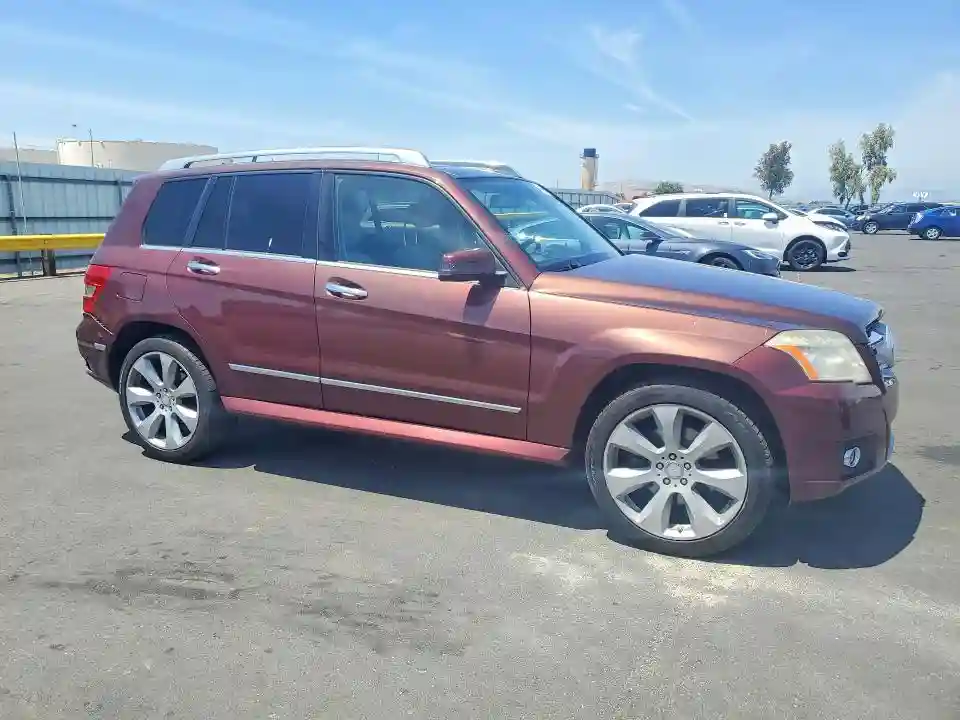 WDCGG8HB2AF462566 2010 MERCEDES-BENZ GLK-CLASS-3