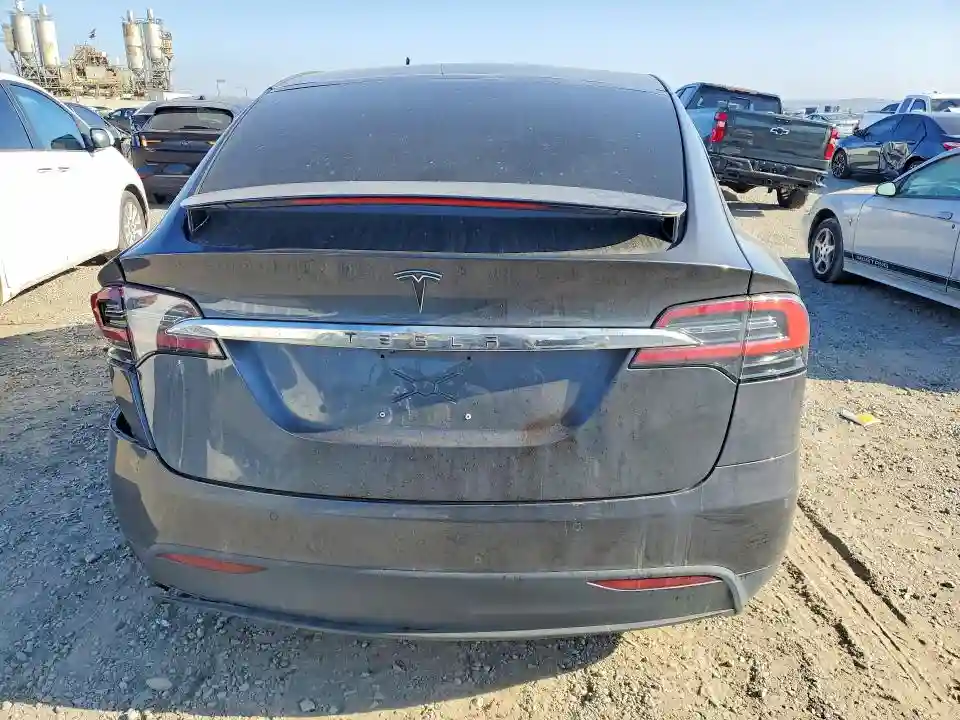 5YJXCDE20HF074510 2017 TESLA MODEL X-5