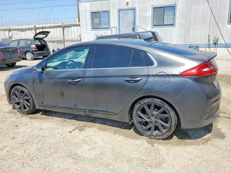 KMHC05LC4HU030229 2017 HYUNDAI IONIQ-1