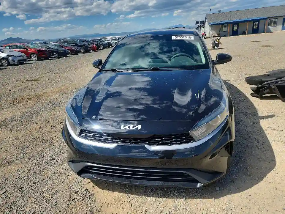 3KPF24ADXNE493729 2022 KIA FORTE-4