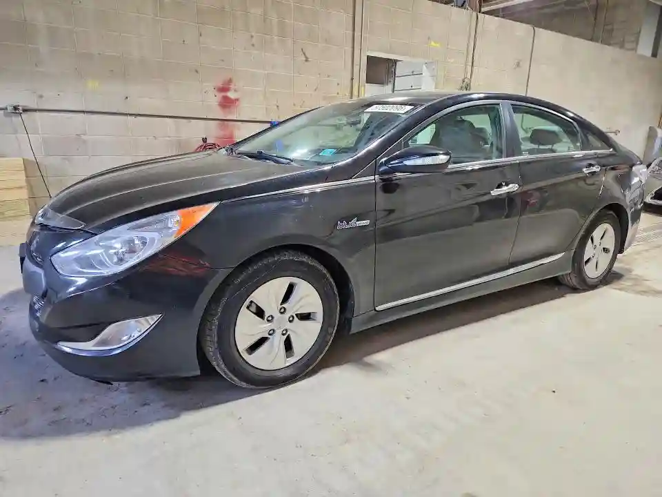 KMHEC4A46FA137013 2015 HYUNDAI SONATA-0