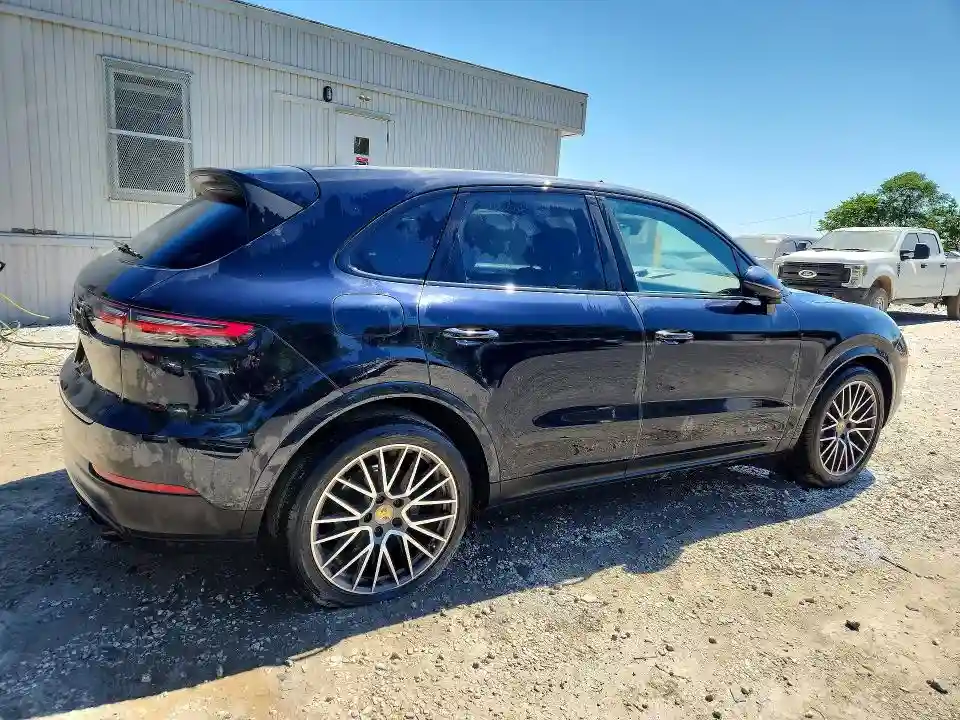 WP1AB2AY7NDA32182 2022 PORSCHE CAYENNE-2