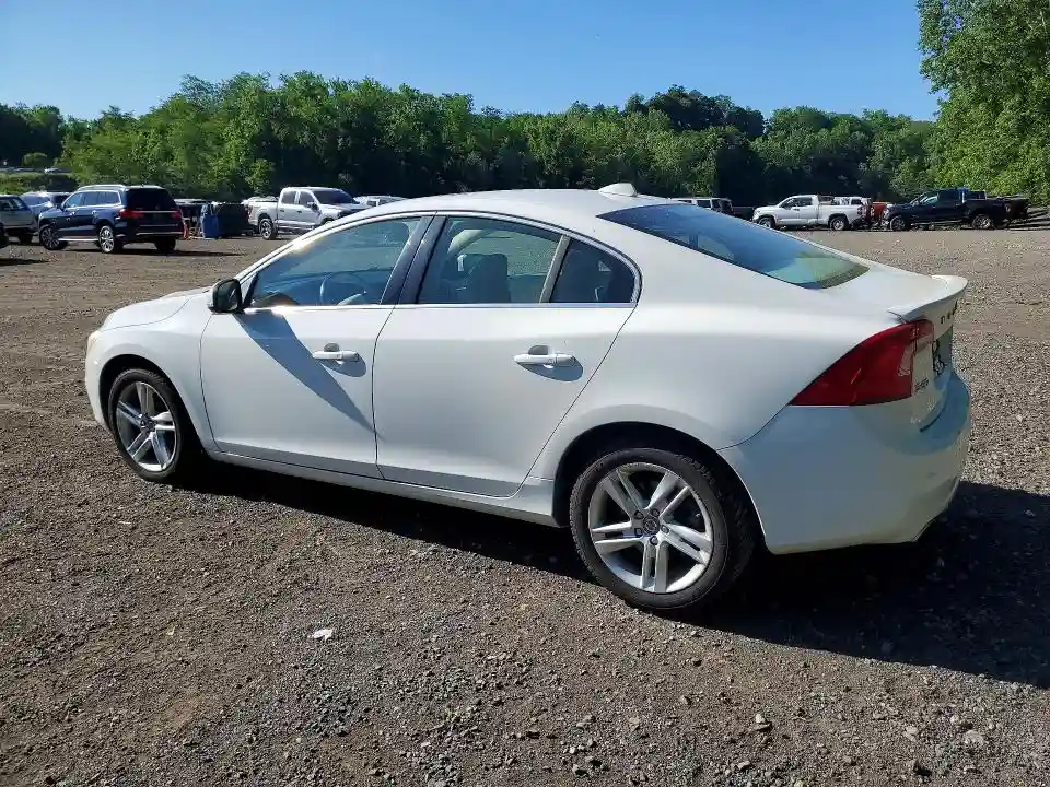 YV1612TK7F2335022 2015 VOLVO S60-1