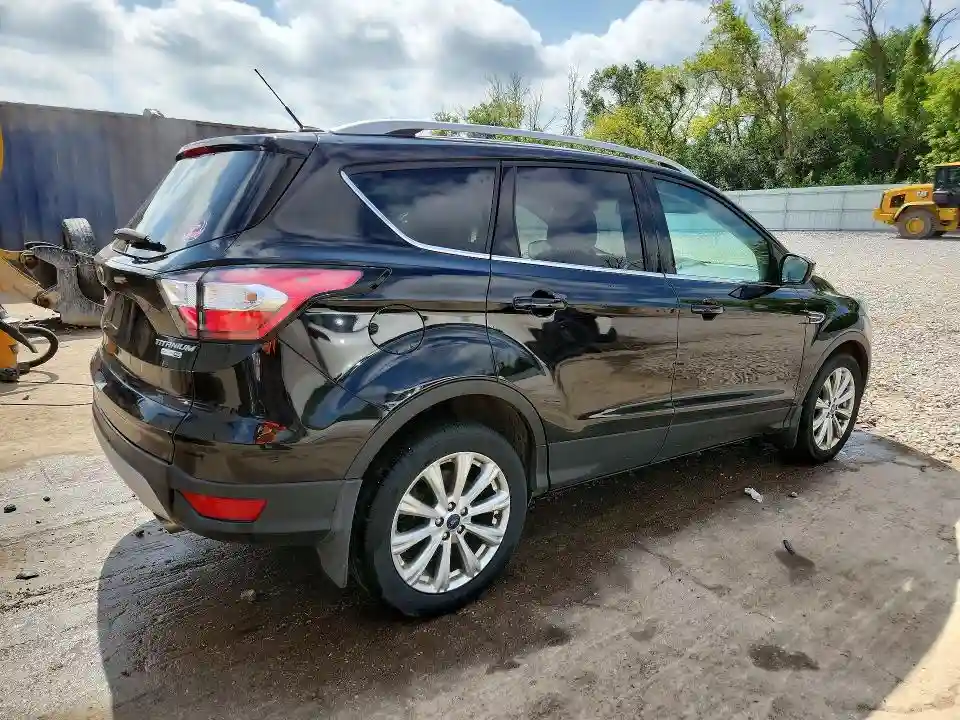 1FMCU9J97HUD50132 2017 FORD ESCAPE-2