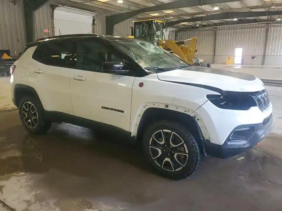 3C4NJDDN1ST583894 2025 JEEP COMPASS-3