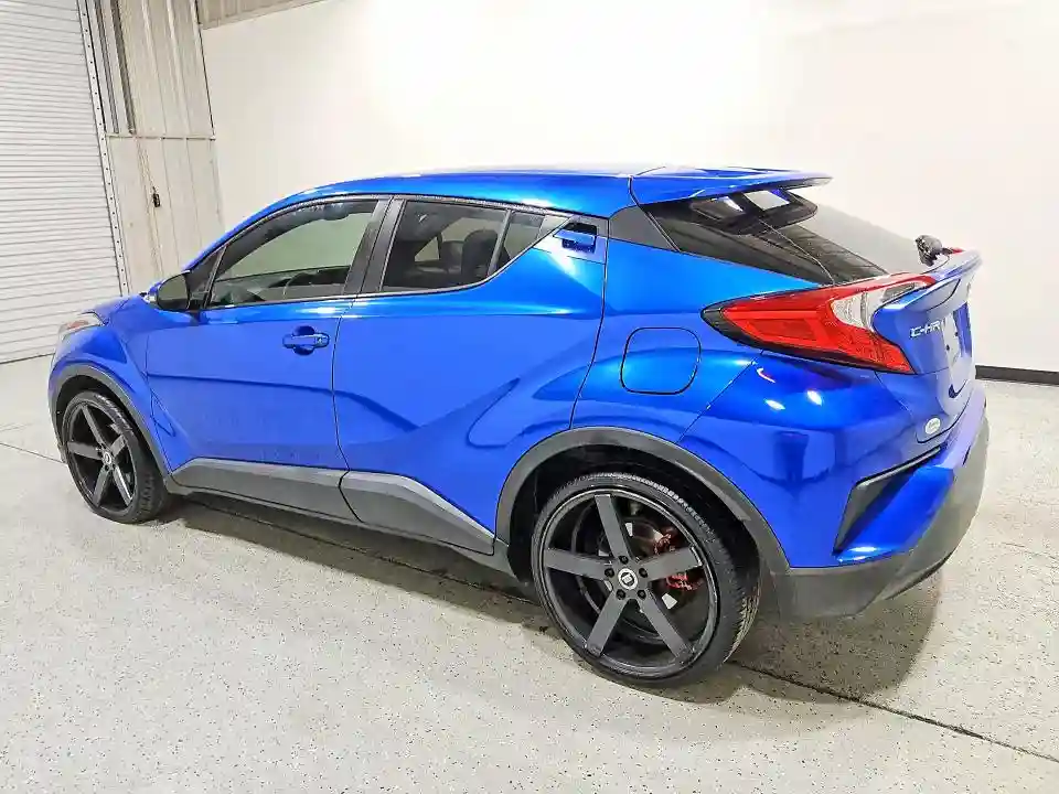 JTNKHMBX1J1000938 2018 TOYOTA C-HR-1