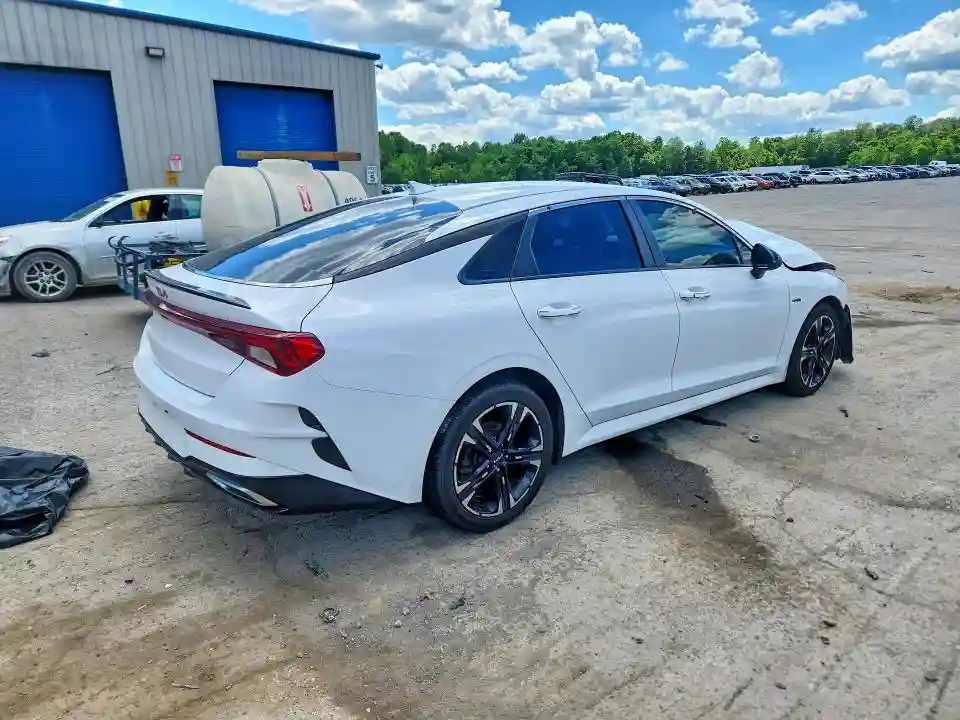 5XXG64J26PG211099 2023 KIA K5-2