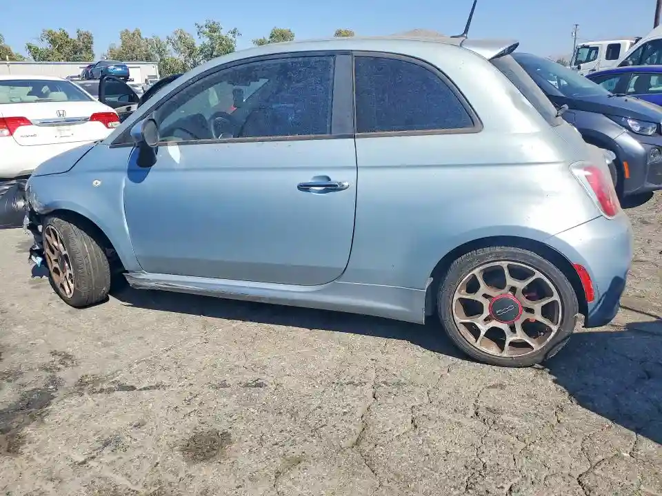 3C3CFFBR4DT573572 2013 FIAT 500-1