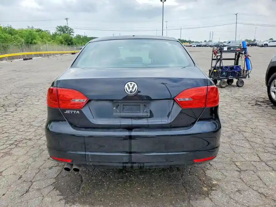 3VW2K7AJXEM319569 2014 VOLKSWAGEN JETTA-5