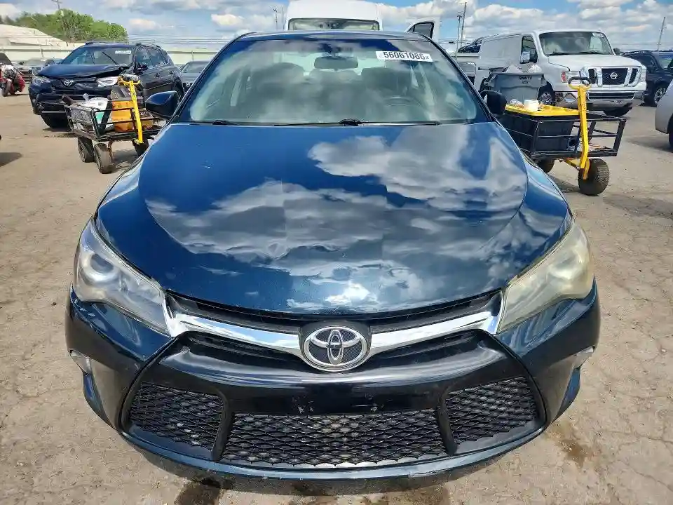 4T1BF1FKXHU411847 2017 TOYOTA CAMRY-4