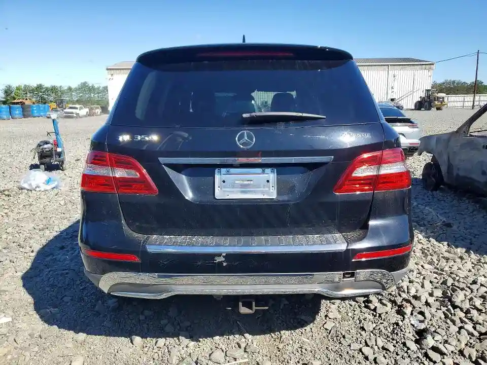 4JGDA5HB6EA430372 2014 MERCEDES-BENZ M-CLASS-5