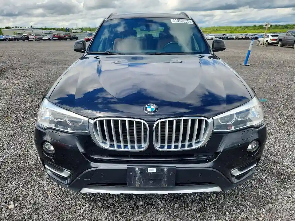5UXWX9C38H0T21715 2017 BMW X3-4