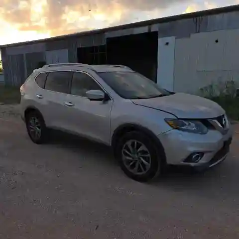 5N1AT2MV9FC862097 2015 NISSAN ROGUE-0