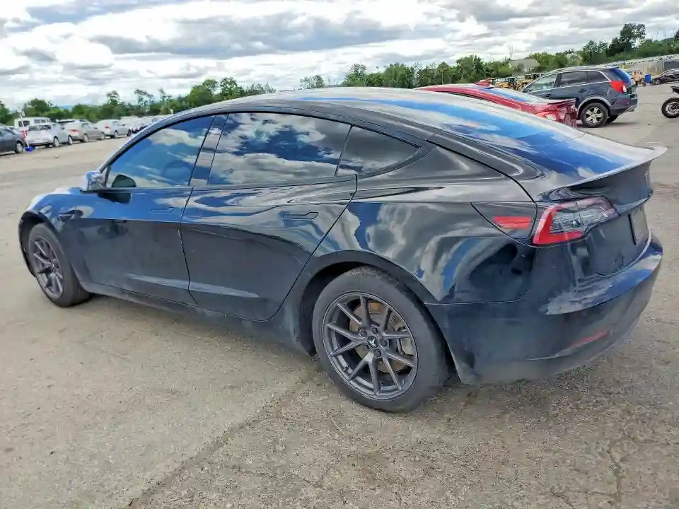 5YJ3E1EA5MF859307 2021 TESLA MODEL 3-1