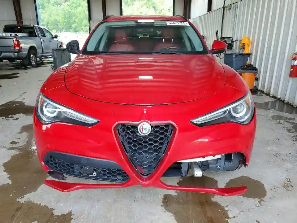 ZASFAKPN7J7B72756 2018 ALFA ROMEO STELVIO-4