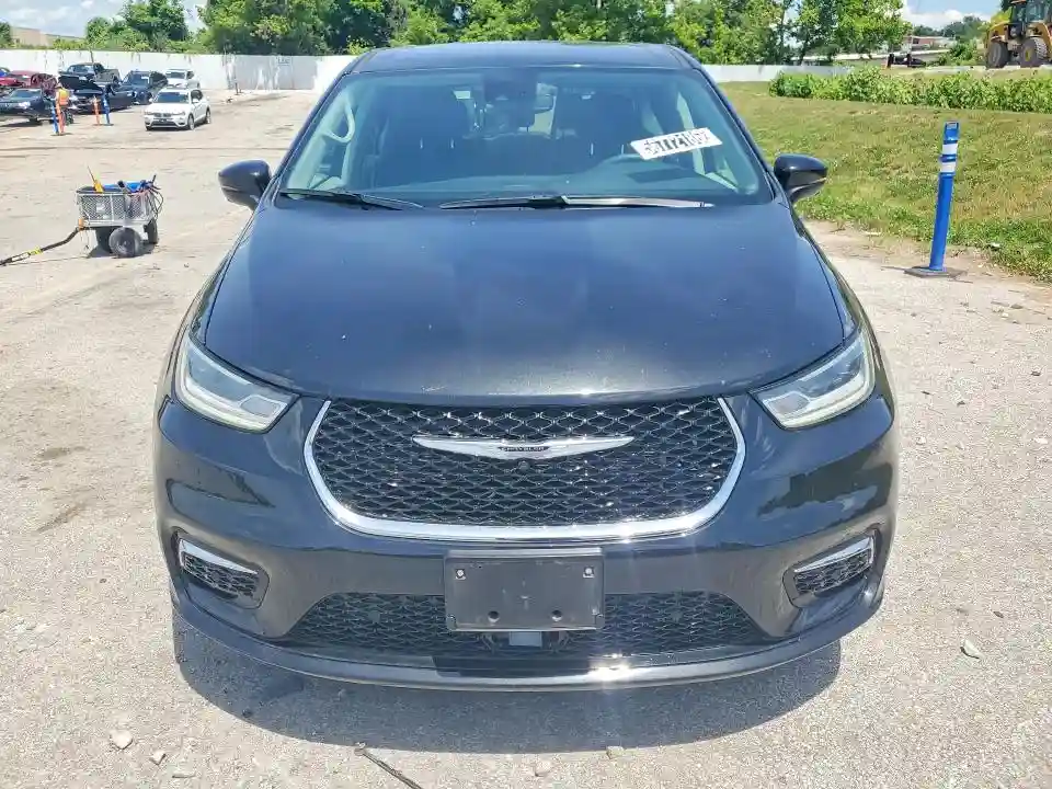 2C4RC1BG9PR526867 2023 CHRYSLER PACIFICA-4