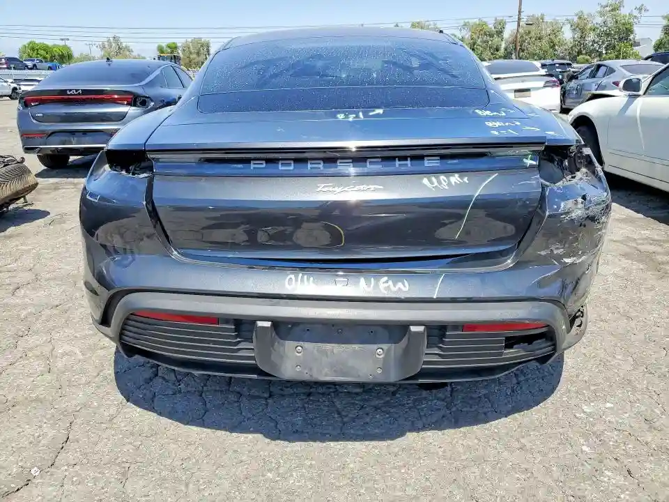 WP0AA2Y12NSA11980 2022 PORSCHE TAYCAN-5