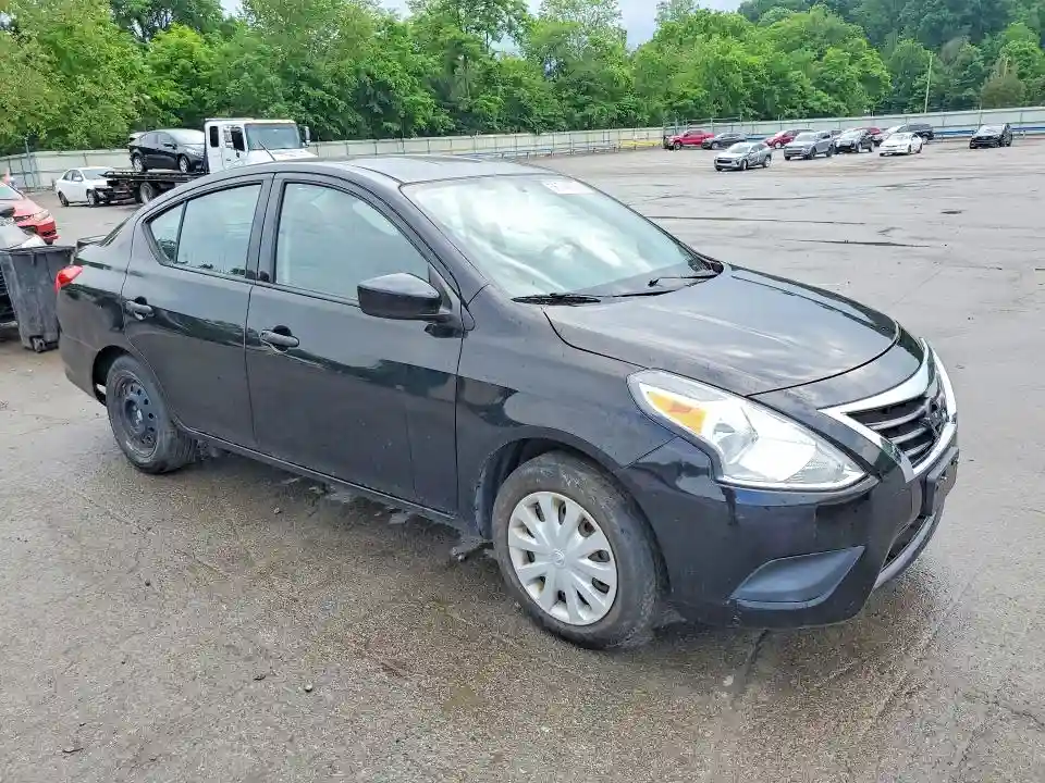 3N1CN7AP7HL871420 2017 NISSAN VERSA-3