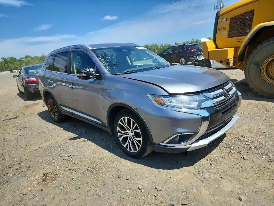 JA4AZ3A35HZ012179 2017 MITSUBISHI OUTLANDER-3