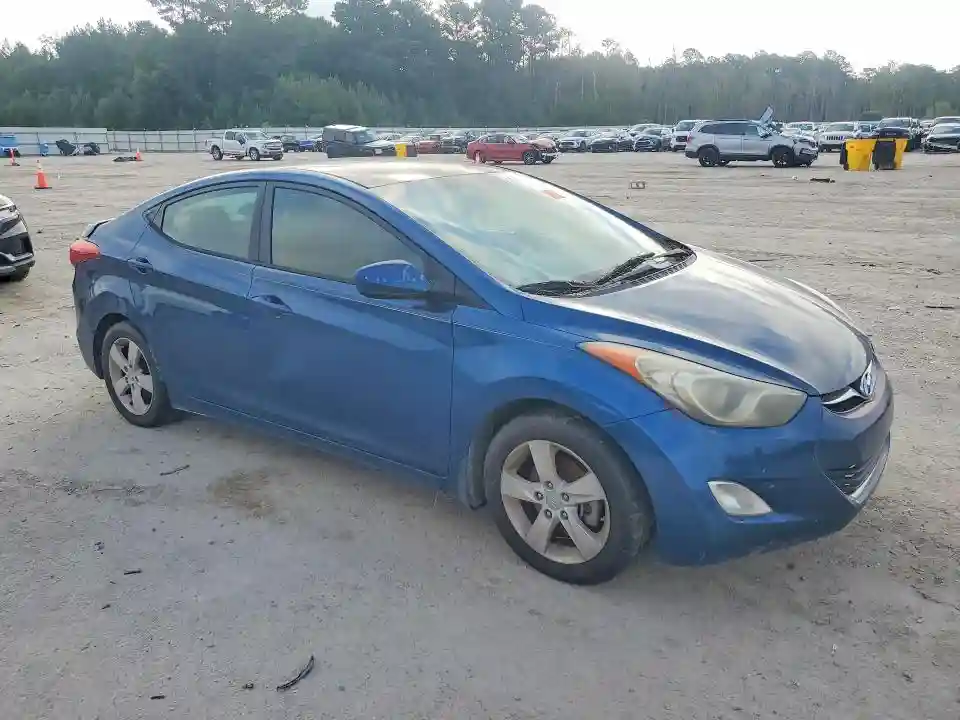 KMHDH4AE3DU998375 2013 HYUNDAI ELANTRA-3