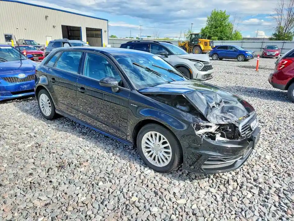 WAUVPBFF0GA093130 2016 AUDI A3-3