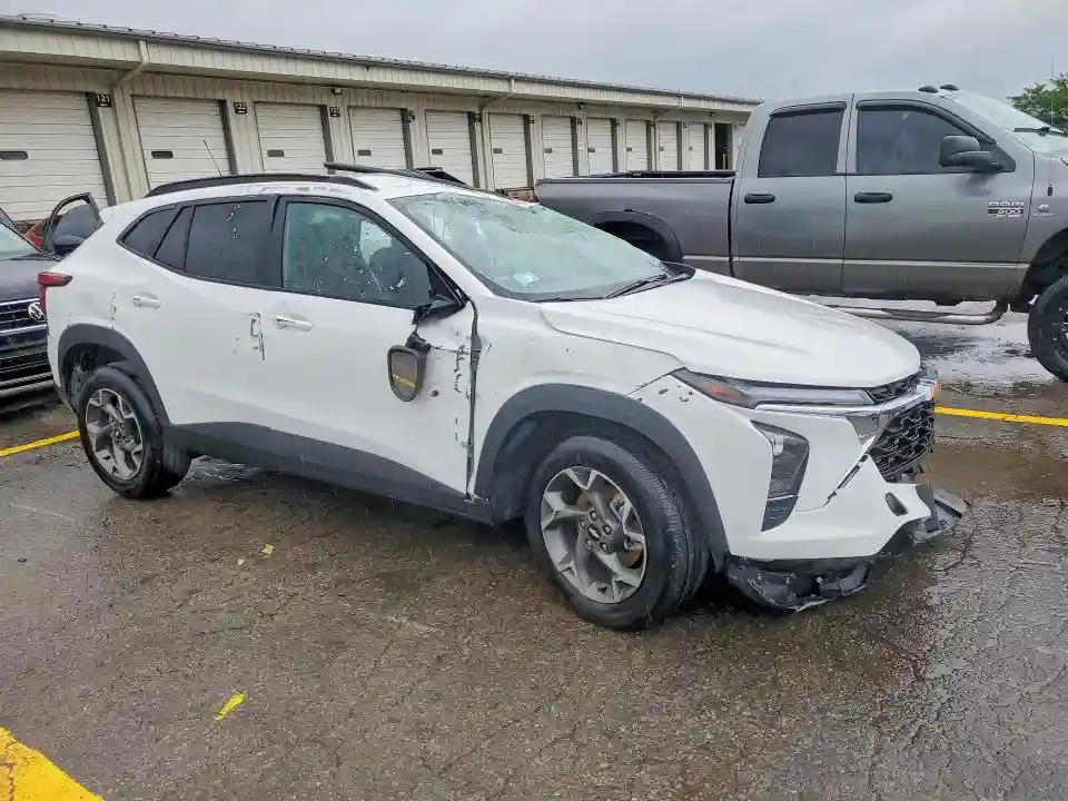 KL77LHEPXSC338630 2025 CHEVROLET TRAX-3