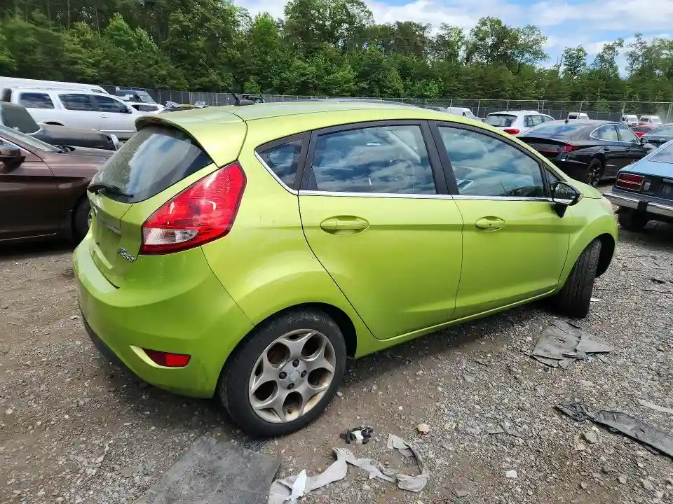 3FADP4FJ2BM165980 2011 FORD FIESTA-2