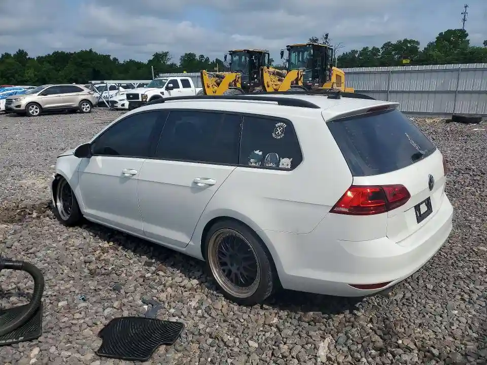 3VW017AU8HM510156 2017 VOLKSWAGEN GOLF SPORT-1