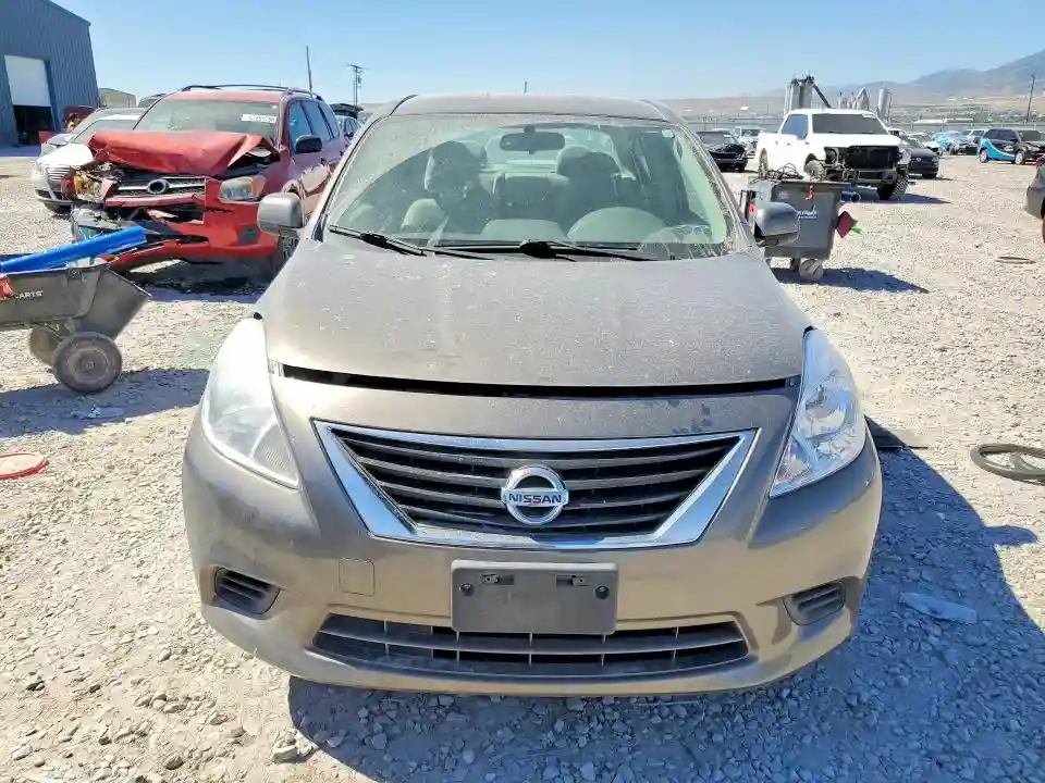 3N1CN7AP8EL843136 2014 NISSAN VERSA-4