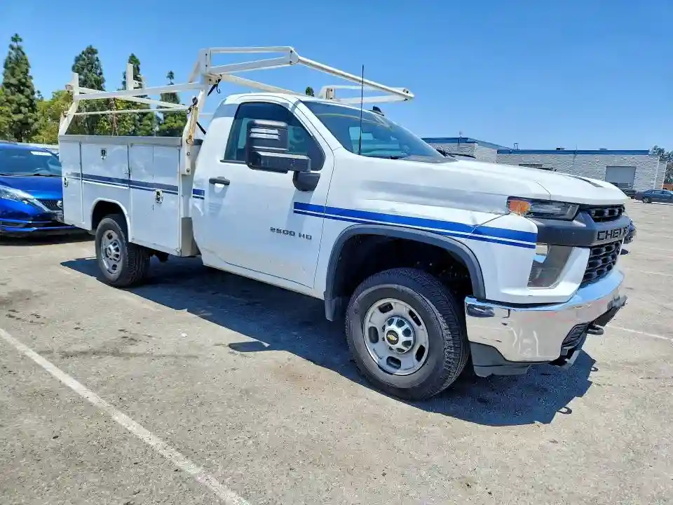 1GB0WLE74LF256332 2020 CHEVROLET ALL MODELS-3