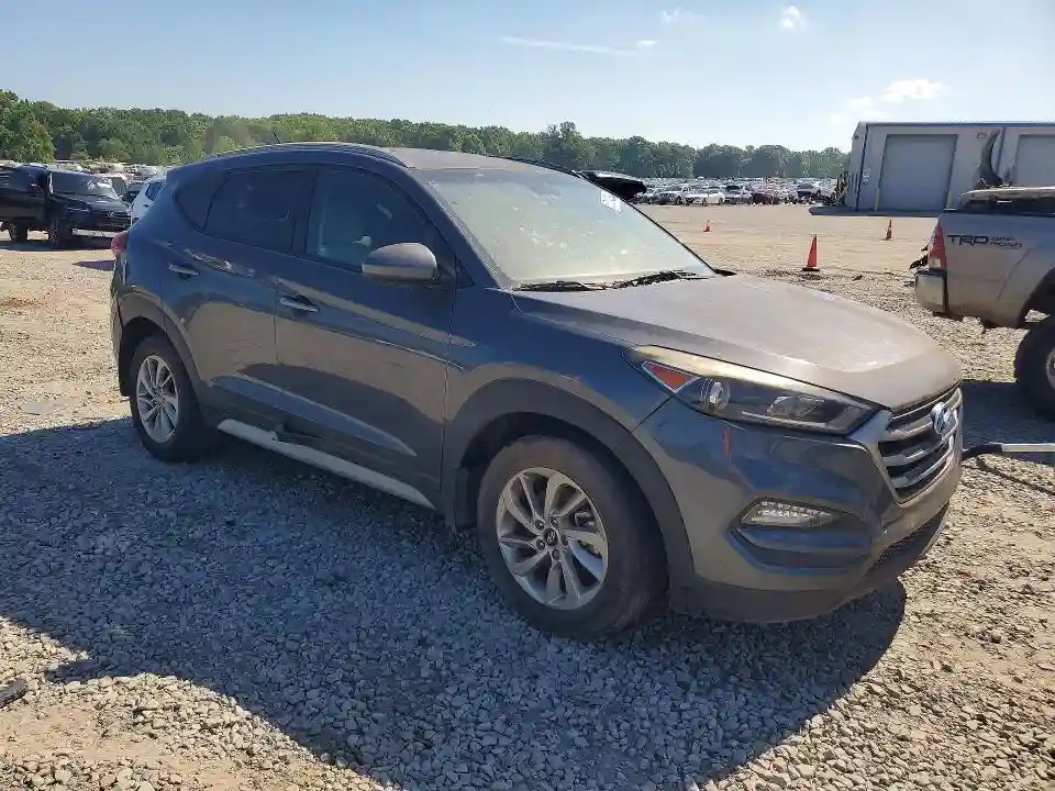 KM8J33A40HU402440 2017 HYUNDAI TUCSON-3