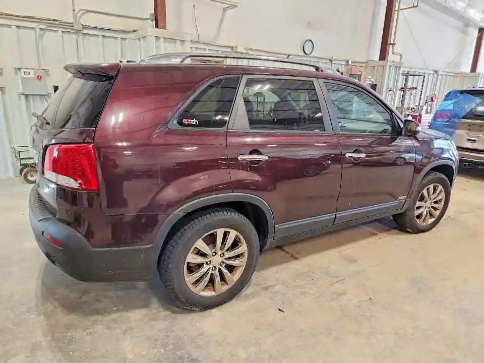 5XYKUDA21BG183071 2011 KIA SORENTO-2