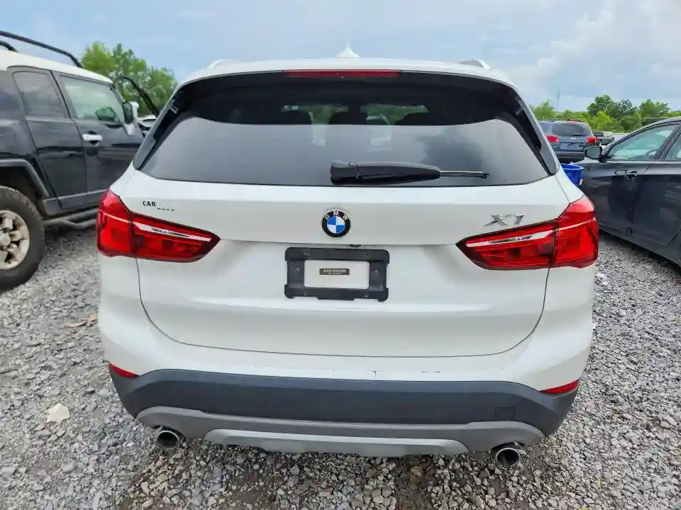 WBXHU7C31J5H42519 2018 BMW X1-5