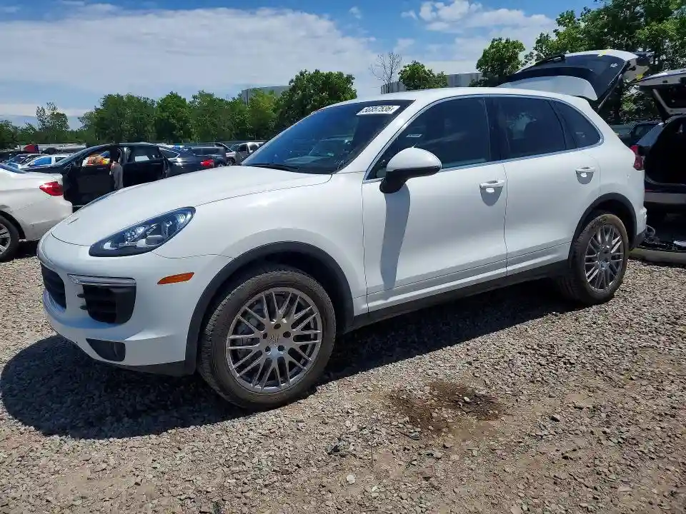 WP1AB2A25GLA95480 2016 PORSCHE CAYENNE-0