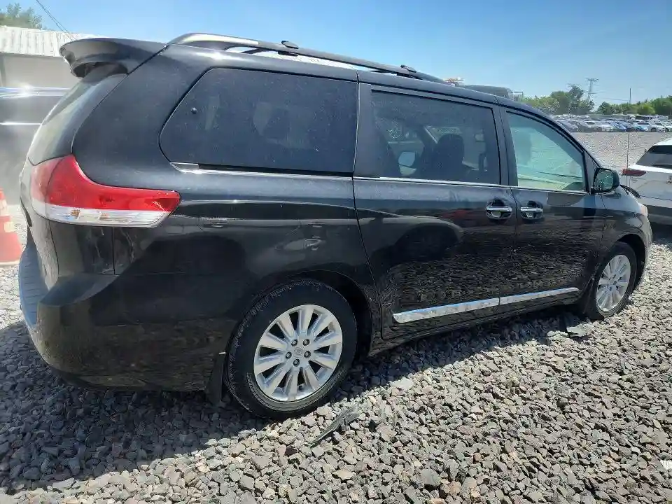 5TDDK3DC9ES091307 2014 TOYOTA SIENNA-2