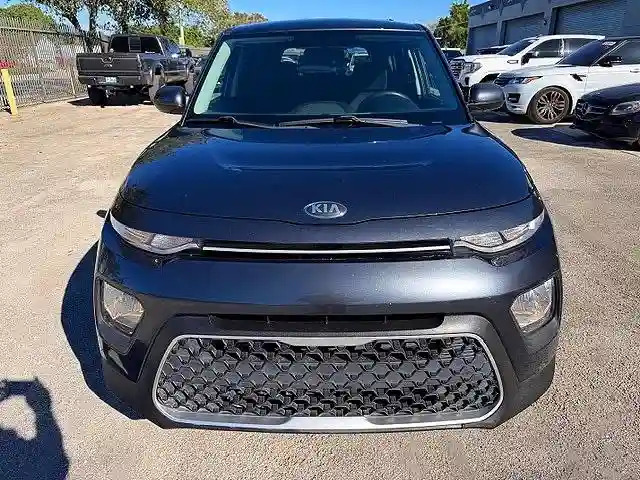 KNDJ23AU7L7011770 2020 KIA SOUL-4