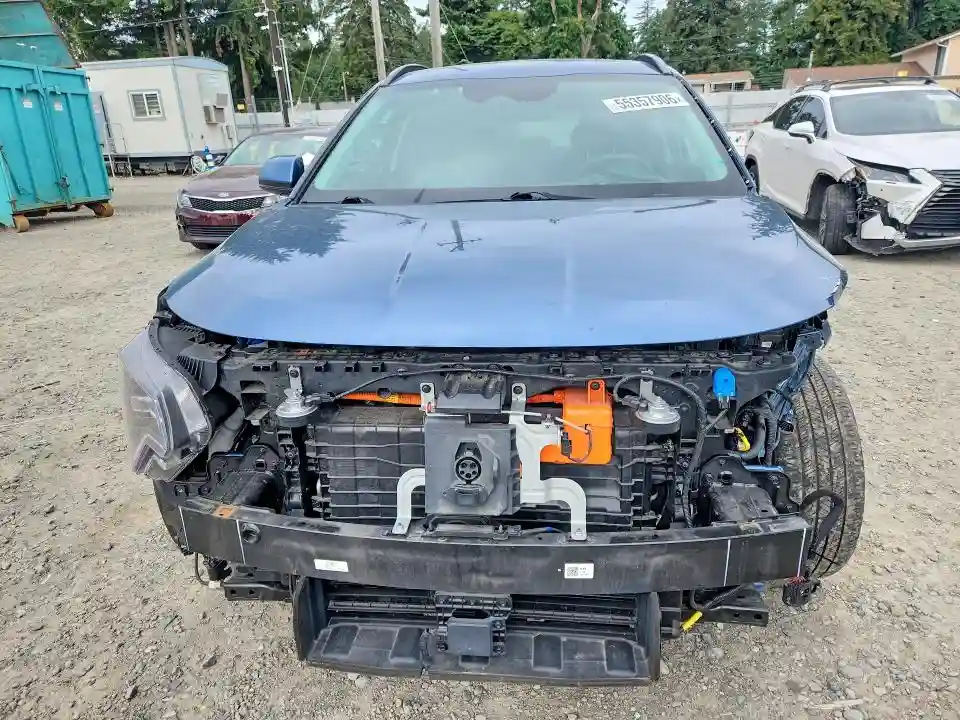KNDCT3L18P5068361 2023 KIA NIRO-4