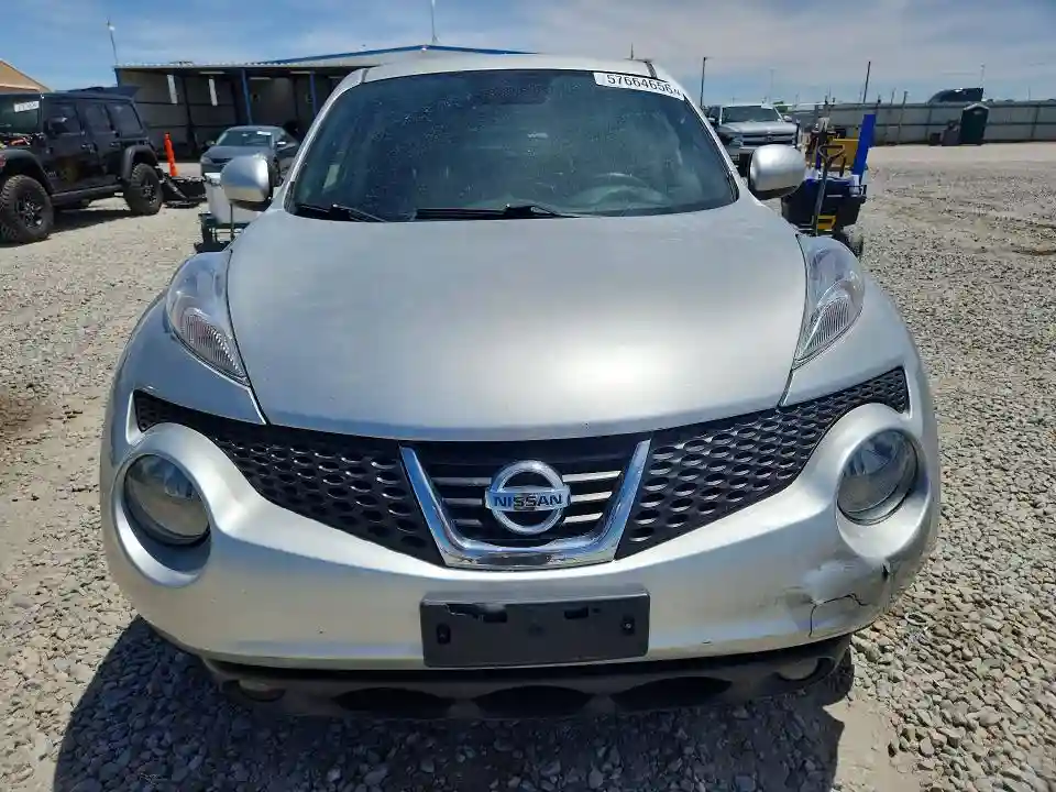 JN8AF5MV5BT025181 2011 NISSAN JUKE-4