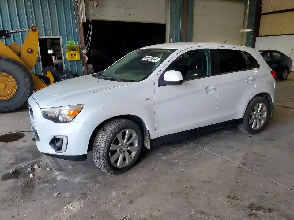 4A4AR4AU5FE020817 2015 MITSUBISHI OUTLANDER-0